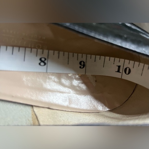 Salvatore Ferragamo Vara Pump Black Leather 10.5 - Picture 14 of 14